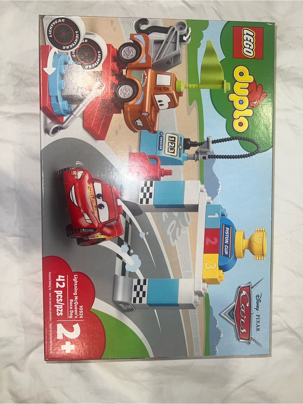 Disney Pixar Cars Lightning McQueen Racing Playset 10924